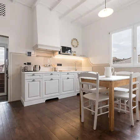 Charming Attic Niche Apartment Florence Exterior photo